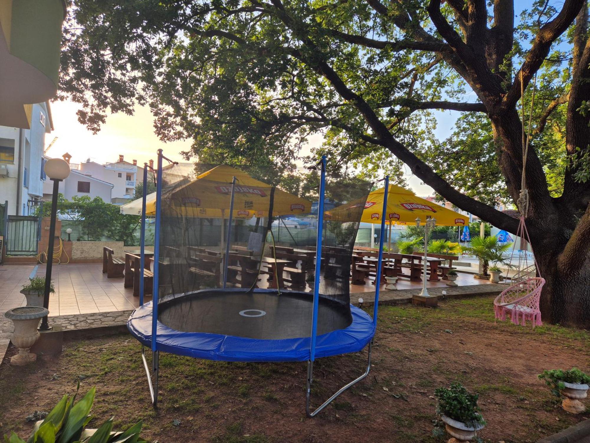Biergarten Медулин Экстерьер фото